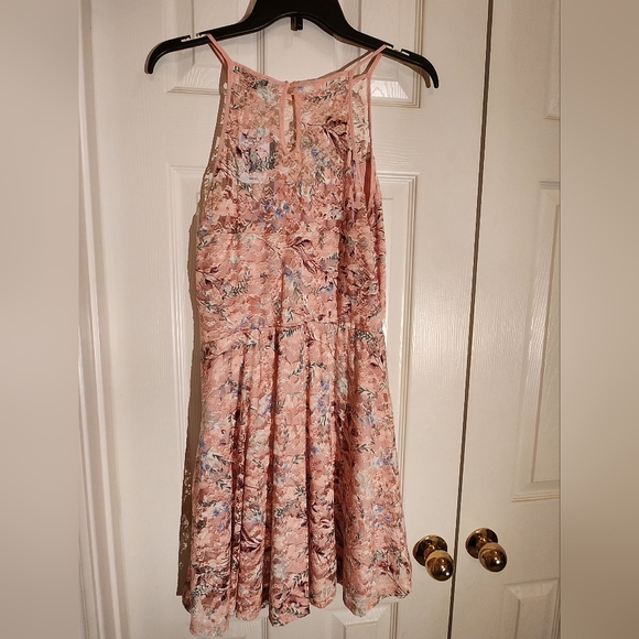 Lily Rose Sun Dress - Picture 2 of 4